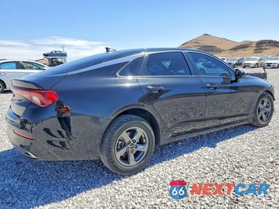 Trzecie zdjęcie samochodu z tyłu: 2022 KIA K5 LXS VIN:5XXG14J2XNG135947 - miniatura