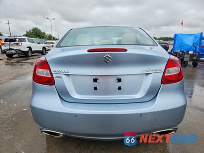 Zdjęcie 6 z 13 samochodu: 2010 SUZUKI KIZASHI SLS VIN:JS2RF9A76A6100226 - miniatura