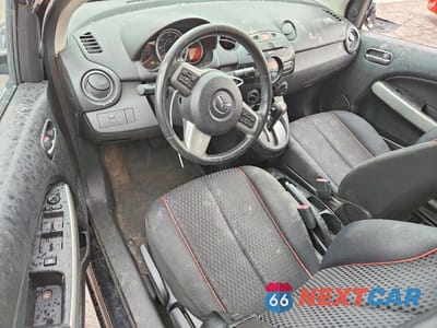 Zdjęcie 8 z 12 samochodu: 2013 MAZDA MAZDA2 SE VIN:JM1DE1LY4D0158356 - miniatura