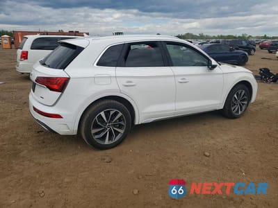Trzecie zdjęcie samochodu z tyłu: 2021 AUDI Q5 PREMIUM VIN:WA1AAAFY8M2132755 - miniatura