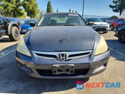 Piąte zdjęcie samochodu w środku: 2006 HONDA ACCORD EX VIN:1HGCM66546A036950 - miniatura