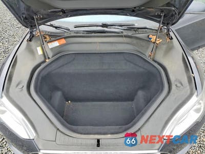 Zdjęcie 11 z 12 samochodu: 2015 TESLA MODEL S VIN:5YJSA1E25FF118450 - miniatura