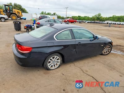 Trzecie zdjęcie samochodu z tyłu: 2008 BMW 328 XI SULEV VIN:WBAWV53518P078948 - miniatura