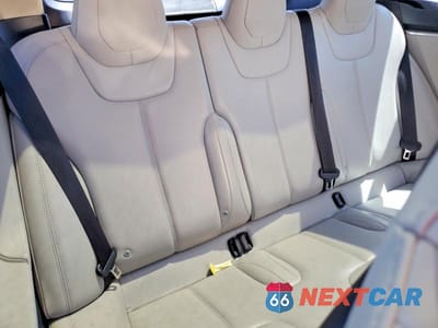 Zdjęcie 10 z 12 samochodu: 2014 TESLA MODEL S VIN:5YJSA1S13EFP65505 - miniatura