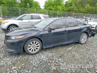 2018 TOYOTA CAMRY LE 4T1B11HK0JU571012 - główne zdjęcie licytacji z USA - miniatura