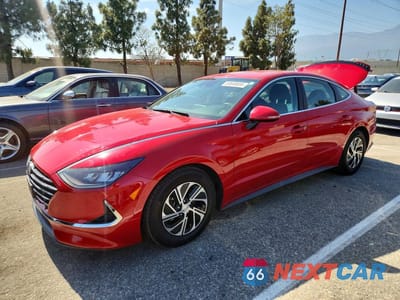 2020 HYUNDAI SONATA HYBRID BLUE KMHL24JJ1LA015350 - główne zdjęcie licytacji z USA - miniatura