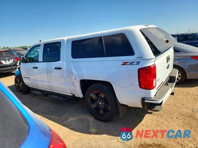 Drugie zdjęcie samochodu z przodu: 2018 CHEVROLET SILVERADO K1500 LTZ VIN:3GCUKSEC0JG150391 - miniatura