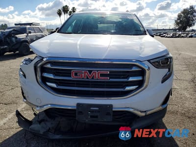 Piąte zdjęcie samochodu w środku: 2019 GMC TERRAIN SLT VIN:3GKALVEV3KL196460 - miniatura