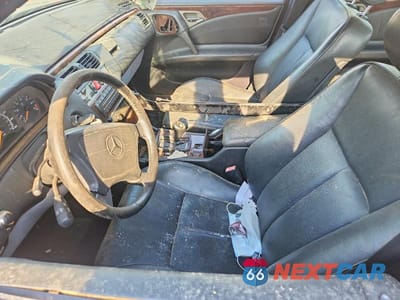 Zdjęcie 7 z 12 samochodu: 1997 MERCEDES-BENZ E 320 VIN:WDBJF55FXVA298604 - miniatura