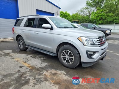 Czwarte zdjęcie samochodu z boku: 2018 FORD EXPEDITION XLT VIN:1FMJU1JT2JEA71689 - miniatura