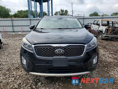 Piąte zdjęcie samochodu w środku: 2017 KIA SORENTO SX V6 VIN:5XYPKDA54HG338145 - miniatura