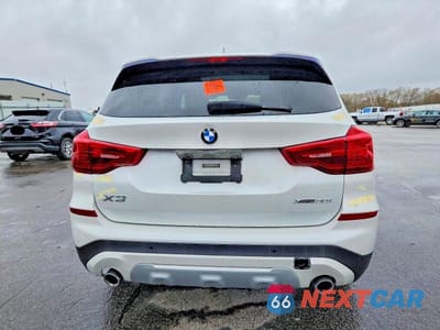 Zdjęcie 6 z 13 samochodu: 2019 BMW X3 XDRIVE30I VIN:5UXTR9C55KLP77417 - miniatura