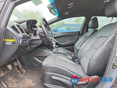 Zdjęcie 7 z 12 samochodu: 2016 KIA FORTE SX VIN:KNAFZ5A34G5546865 - miniatura