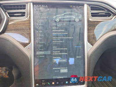 Zdjęcie 9 z 12 samochodu: 2014 TESLA MODEL S VIN:5YJSA1H10EFP62522 - miniatura