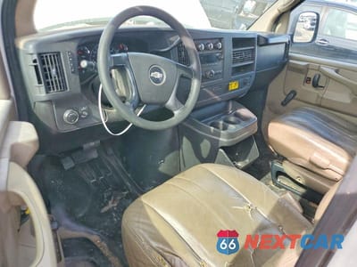 Zdjęcie 8 z 13 samochodu: 2008 CHEVROLET EXPRESS G1500 VIN:1GCFG15X681171746 - miniatura
