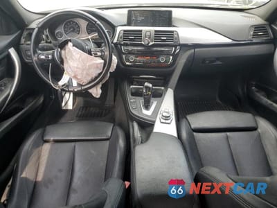 Zdjęcie 8 z 12 samochodu: 2013 BMW 335 I VIN:WBA3A9G50DNP37687 - miniatura