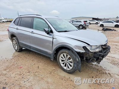 Czwarte zdjęcie samochodu z boku: 2020 VOLKSWAGEN TIGUAN S VIN:3VV1B7AX2LM054406 - miniatura