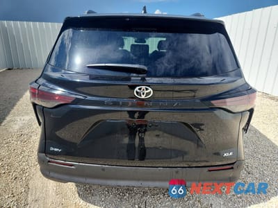 Zdjęcie 6 z 13 samochodu: 2026 TOYOTA SIENNA XLE 8-PASSENGER VIN:5TDYRKEC0TS294086 - miniatura