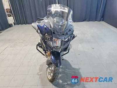 Drugie zdjęcie samochodu z przodu: 2017 BMW R1200 RT VIN:WB10A1301HZ399567 - miniatura