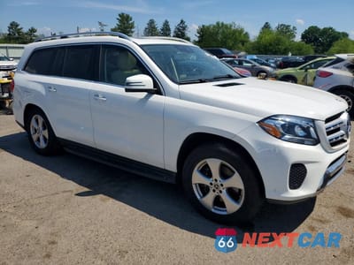 Czwarte zdjęcie samochodu z boku: 2017 MERCEDES-BENZ GLS 450 4MATIC VIN:4JGDF6EE8HA957968 - miniatura