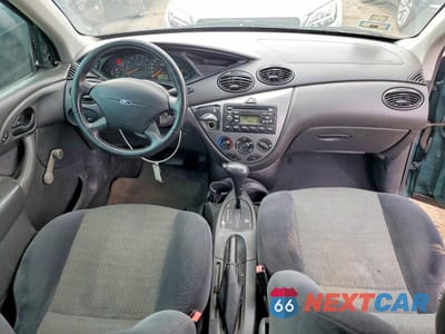 Zdjęcie 8 z 12 samochodu: 2000 FORD FOCUS ZX3 VIN:3FAFP313XYR239055 - miniatura
