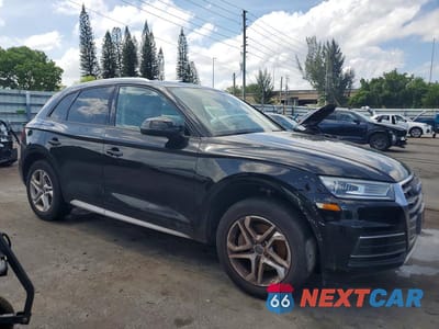 Czwarte zdjęcie samochodu z boku: 2018 AUDI Q5 PREMIUM VIN:WA1ANAFY6J2006992 - miniatura