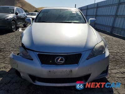 Piąte zdjęcie samochodu w środku: 2011 LEXUS IS 250 VIN:JTHBF5C22B2101838 - miniatura