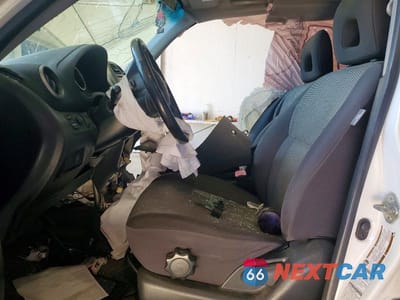 Zdjęcie 7 z 12 samochodu: 2005 TOYOTA RAV4 BASE VIN:JTEHD20V650057160 - miniatura