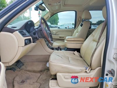 Zdjęcie 7 z 13 samochodu: 2007 CADILLAC ESCALADE EXT VIN:3GYFK62857G298717 - miniatura