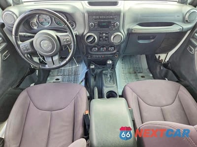 Zdjęcie 8 z 12 samochodu: 2014 JEEP WRANGLER UNLIMITED SPORT VIN:1C4BJWDG5EL145797 - miniatura