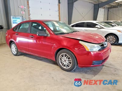 Czwarte zdjęcie samochodu z boku: 2010 FORD FOCUS SE VIN:1FAHP3FN9AW237285 - miniatura