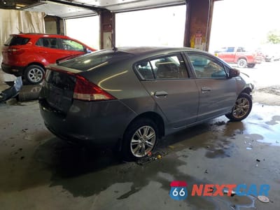 Trzecie zdjęcie samochodu z tyłu: 2011 HONDA INSIGHT EX VIN:JHMZE2H76BS005022 - miniatura