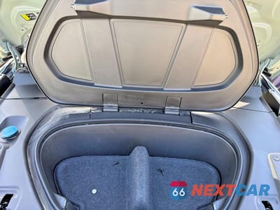 Zdjęcie 7 z 10 samochodu: 2024 VOLVO C40 RECHARGE PLUS VIN:YV4ER3GL0R2109747 - miniatura