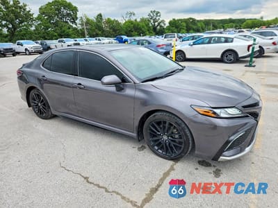 Czwarte zdjęcie samochodu z boku: 2024 TOYOTA CAMRY XSE VIN:4T1K61AK3RU848923 - miniatura