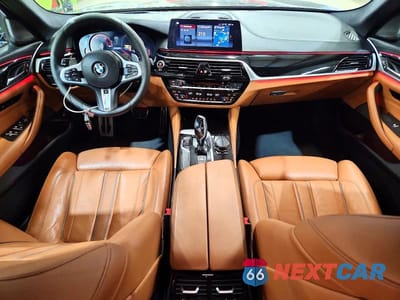 Zdjęcie 8 z 12 samochodu: 2018 BMW M550I VIN:WBAJB9C52JB035796 - miniatura