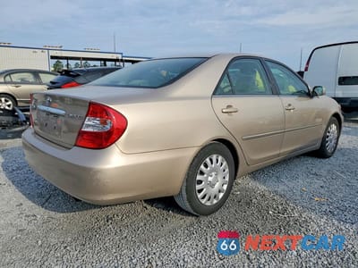 Trzecie zdjęcie samochodu z tyłu: 2002 TOYOTA CAMRY XLE VIN:4T1BE32K22U559910 - miniatura