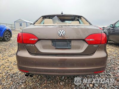 Zdjęcie 6 z 13 samochodu: 2014 VOLKSWAGEN JETTA TDI VIN:3VW3L7AJ9EM416196 - miniatura