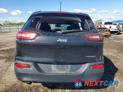 Zdjęcie 6 z 12 samochodu: 2016 JEEP CHEROKEE SPORT VIN:1C4PJLAB5GW200683 - miniatura
