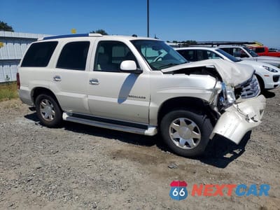 Czwarte zdjęcie samochodu z boku: 2004 CADILLAC ESCALADE LUXURY VIN:1GYEK63N34R275027 - miniatura