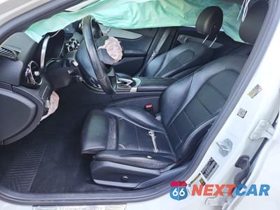 Zdjęcie 7 z 12 samochodu: 2016 MERCEDES-BENZ C 300 4MATIC VIN:55SWF4KB9GU102874 - miniatura