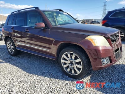 Czwarte zdjęcie samochodu z boku: 2010 MERCEDES-BENZ GLK 350 VIN:WDCGG5GBXAF421067 - miniatura