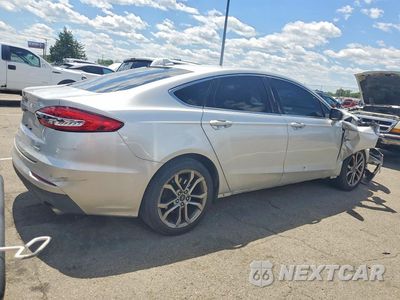 Trzecie zdjęcie samochodu z tyłu: 2019 FORD FUSION SEL VIN:3FA6P0CD7KR141807 - miniatura