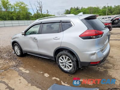 Drugie zdjęcie samochodu z przodu: 2019 NISSAN ROGUE SV VIN:JN8AT2MVXKW373063 - miniatura