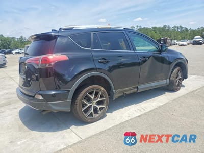 Trzecie zdjęcie samochodu z tyłu: 2017 TOYOTA RAV4 SE VIN:2T3NFREV4HW397149 - miniatura