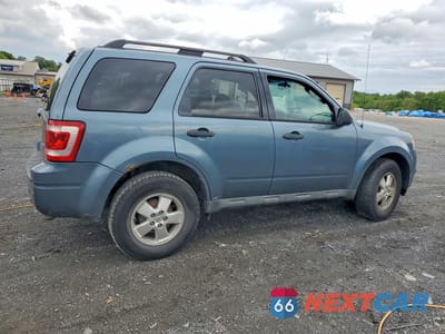 Trzecie zdjęcie samochodu z tyłu: 2011 FORD ESCAPE XLT VIN:1FMCU9DG3BKA30903 - miniatura