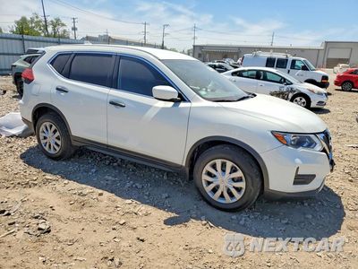 Czwarte zdjęcie samochodu z boku: 2017 NISSAN ROGUE S VIN:JN8AT2MV9HW007006 - miniatura