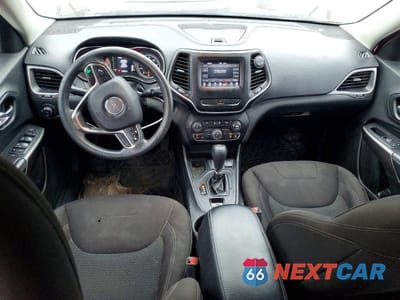 Zdjęcie 8 z 12 samochodu: 2019 JEEP CHEROKEE LATITUDE VIN:1C4PJLCB8KD296777 - miniatura