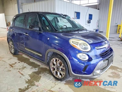 Czwarte zdjęcie samochodu z boku: 2015 FIAT 500L TREKKING VIN:ZFBCFADH9FZ032504 - miniatura