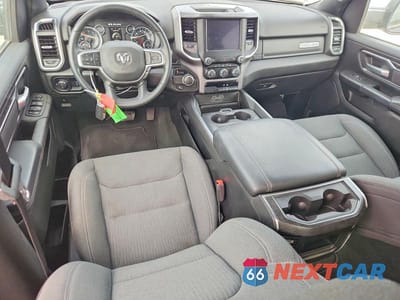 Zdjęcie 8 z 13 samochodu: 2024 RAM 1500 BIG HORN VIN:1C6RREFTXRN113019 - miniatura