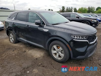 Czwarte zdjęcie samochodu z boku: 2021 KIA SORENTO LX VIN:5XYRGDLC9MG017671 - miniatura